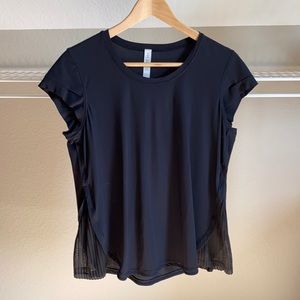 Lululemon pleated top
